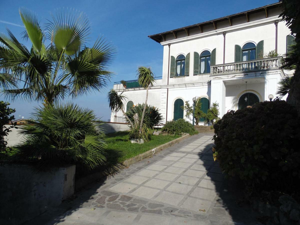 Villa Bianca กาสเตลลัมมาเร ดิ สตาเบีย ภายนอก รูปภาพ